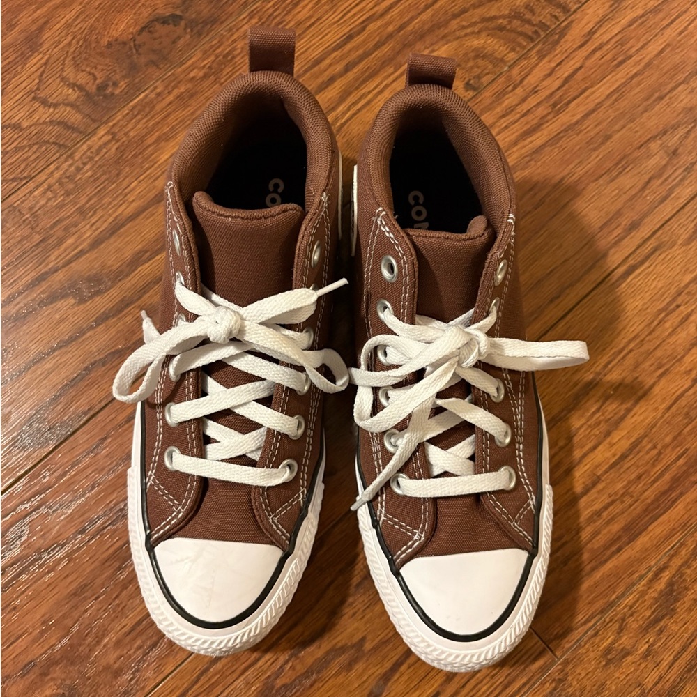 Converse Kids High-Top Sneakers in Brown and White size 5.5